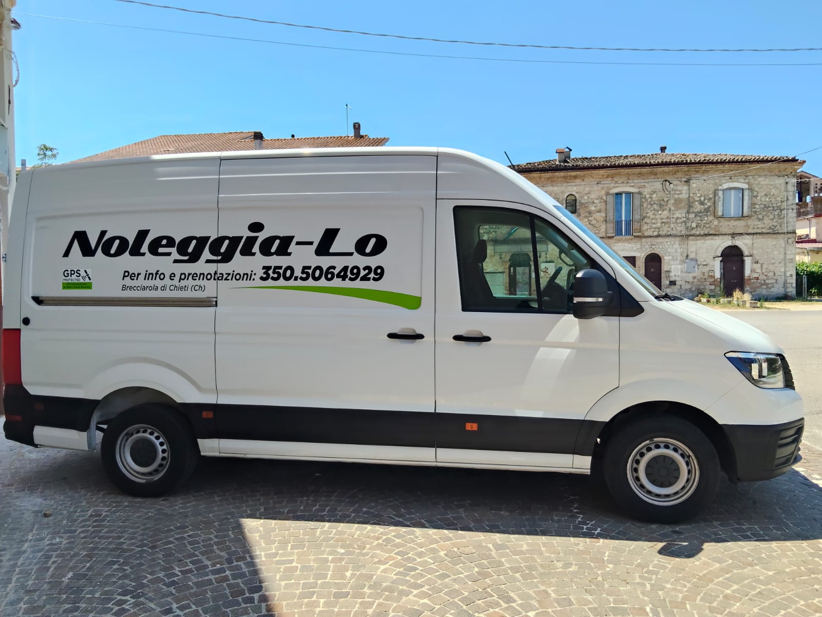 Fiancata brandizzata — furgone NOLEGGIA-LO a Chieti